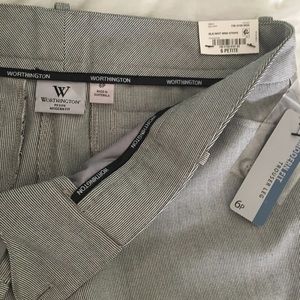 Size 6P, Worthington Stripped Modern Fit Pants